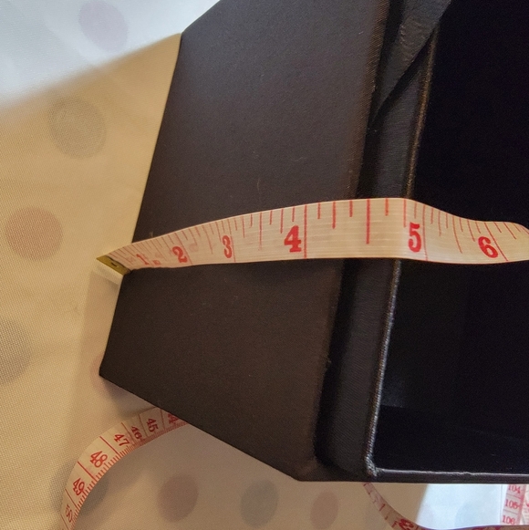 GUCCI Guilty Gift Storage Box - Picture 11 of 11